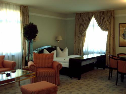 Hotel Alexander Olsztyn Bagian luar foto
