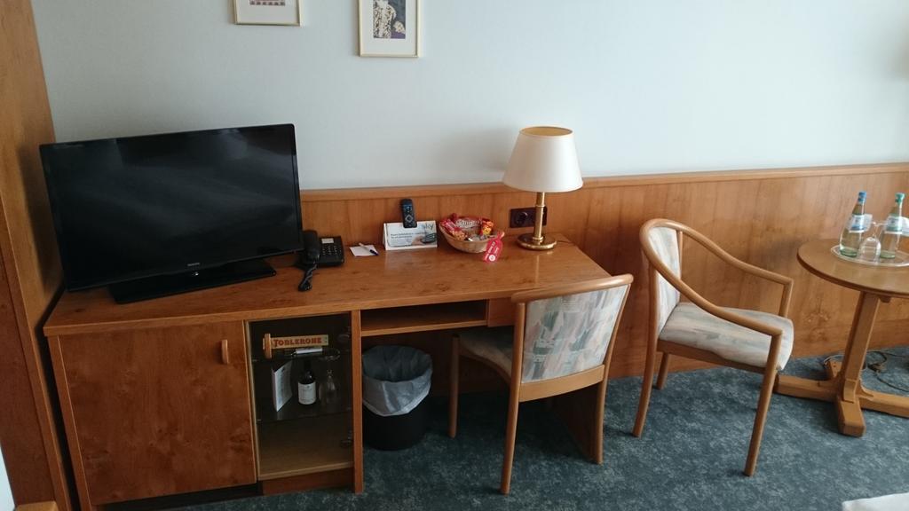Hotel Alexander Olsztyn Bagian luar foto