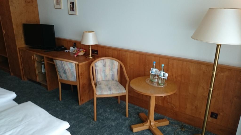 Hotel Alexander Olsztyn Bagian luar foto
